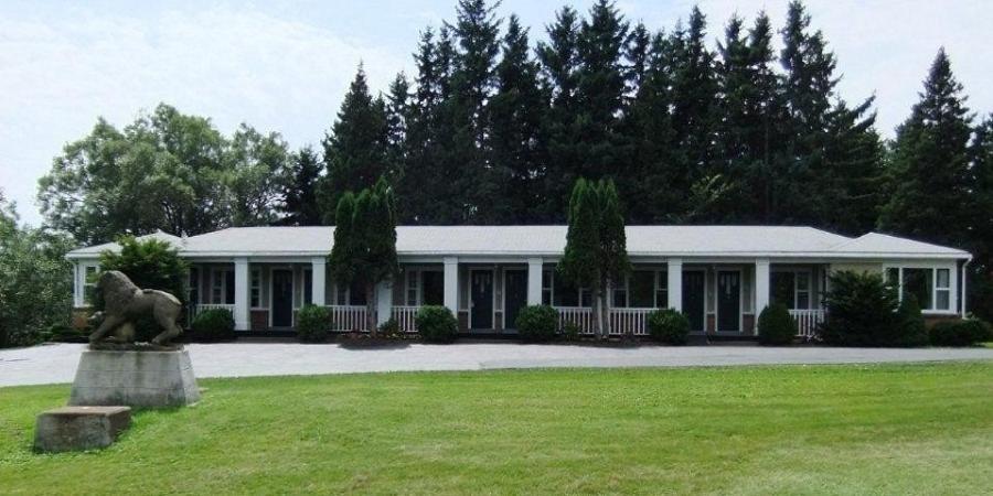 The Lionstone Inn Motel And Cottages 皮克图 外观 照片