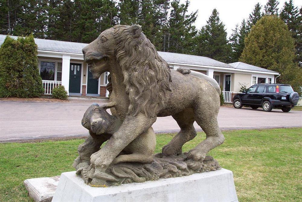 The Lionstone Inn Motel And Cottages 皮克图 外观 照片